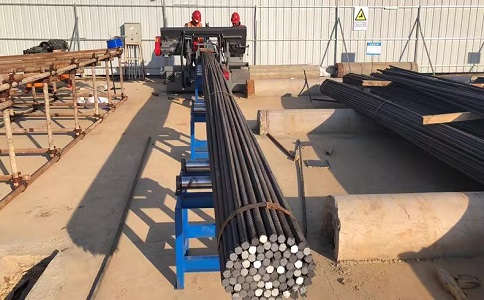 工地切割钢筋与螺纹钢的双刃齿带锯条:成捆切割利器 工地切割钢筋与螺纹钢的双刃齿带锯条:成捆切割利器